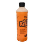 Orange flüssiger fensterreiniger in klarer plastikflasche mit schwarzem verschluss und orangefarbenem etikett ort krus