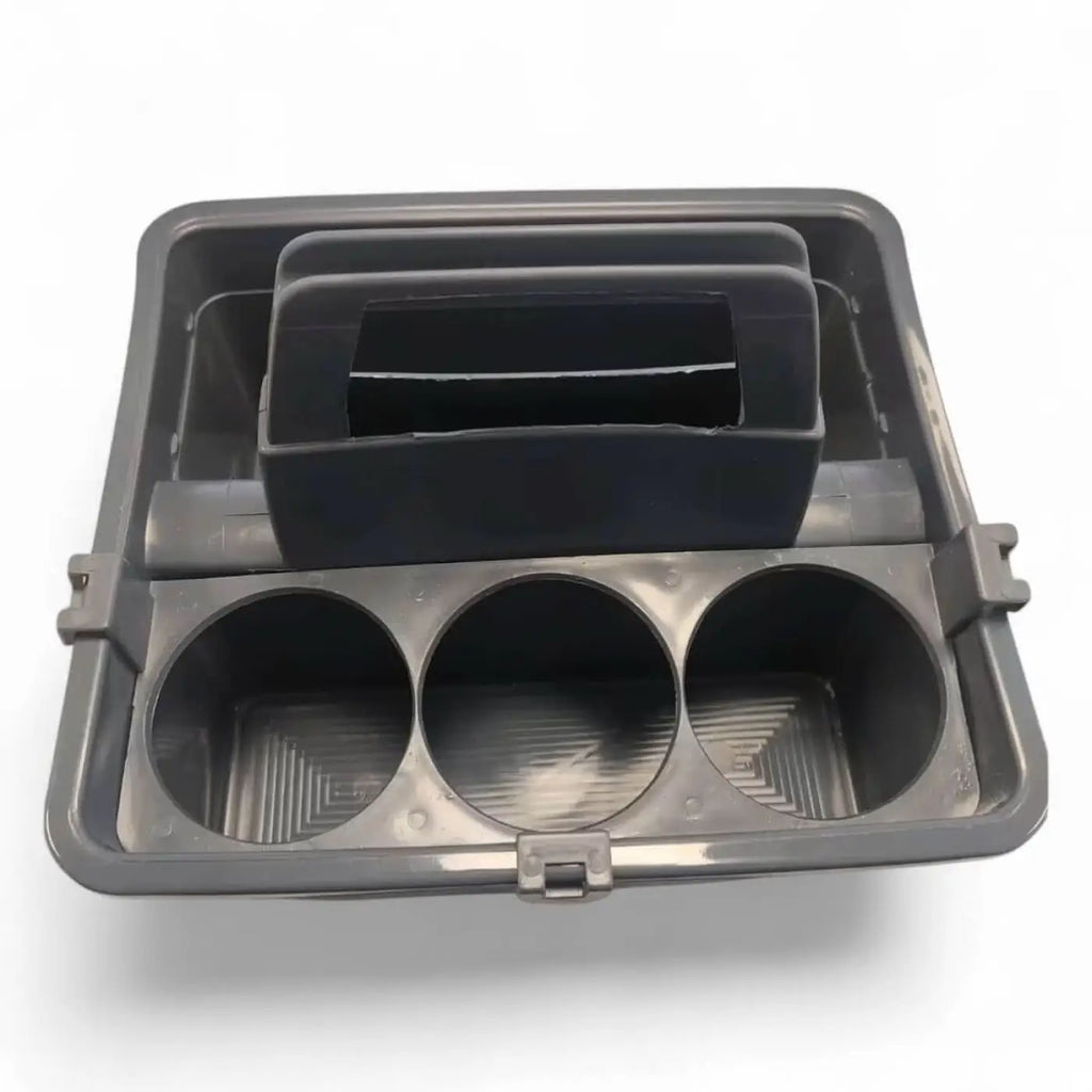 Grauer plastik utility caddy mit drei runden fächern und zentralem griff von floorstar tragebox caddy
