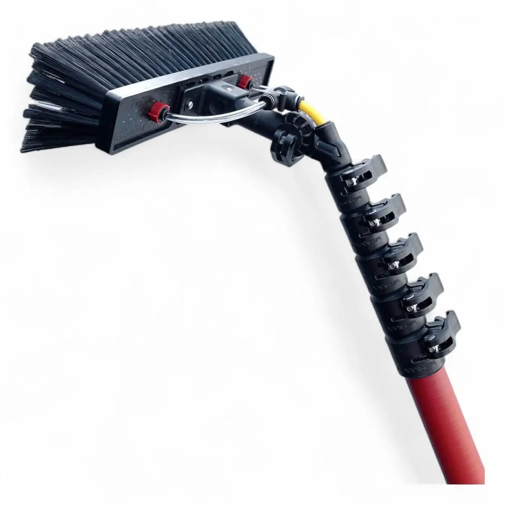 Black bristle brush head with telescoping black and red carbon hybrid handle for cleaning tall surfaces gardiner clx 22 6,50 meter