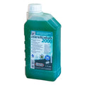 Grüne plastikflasche mit weißem deckel und etikett medialub 2000 von kettlitz mit einem liter bio kettensägenöl
