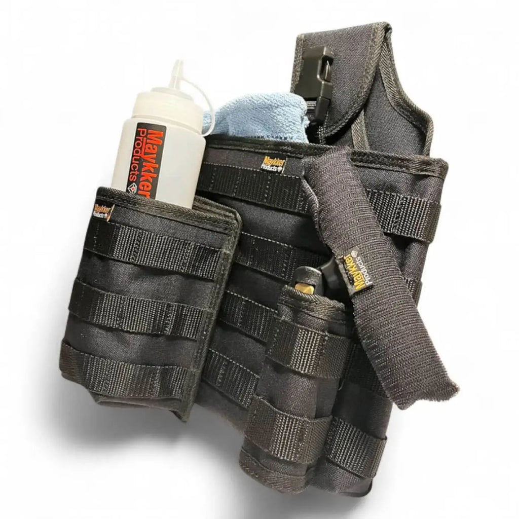 Schwarzer taktischer werkzeugorganizer maykker covert trio set mit mehreren fächern und verstellbaren riemen aus robustem stoff