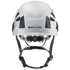 Weißer skylotec inceptor grx schutzhelm mit schwarzen lüftungsschlitzen und verstellbarem kinnriemen