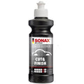 Schwarze plastikflasche mit weißer pumpe sonax profiline cut & finish politur 250ml für lackpflege