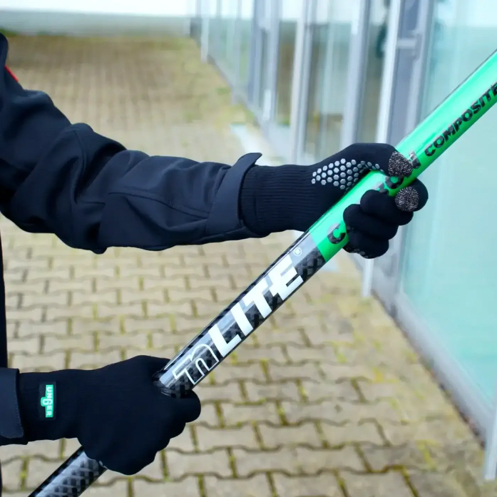 Unger ergotec glasreinigungshandschuhe glon mit hellgrünem, texturiertem griff für besseren halt aus hochwertigem material