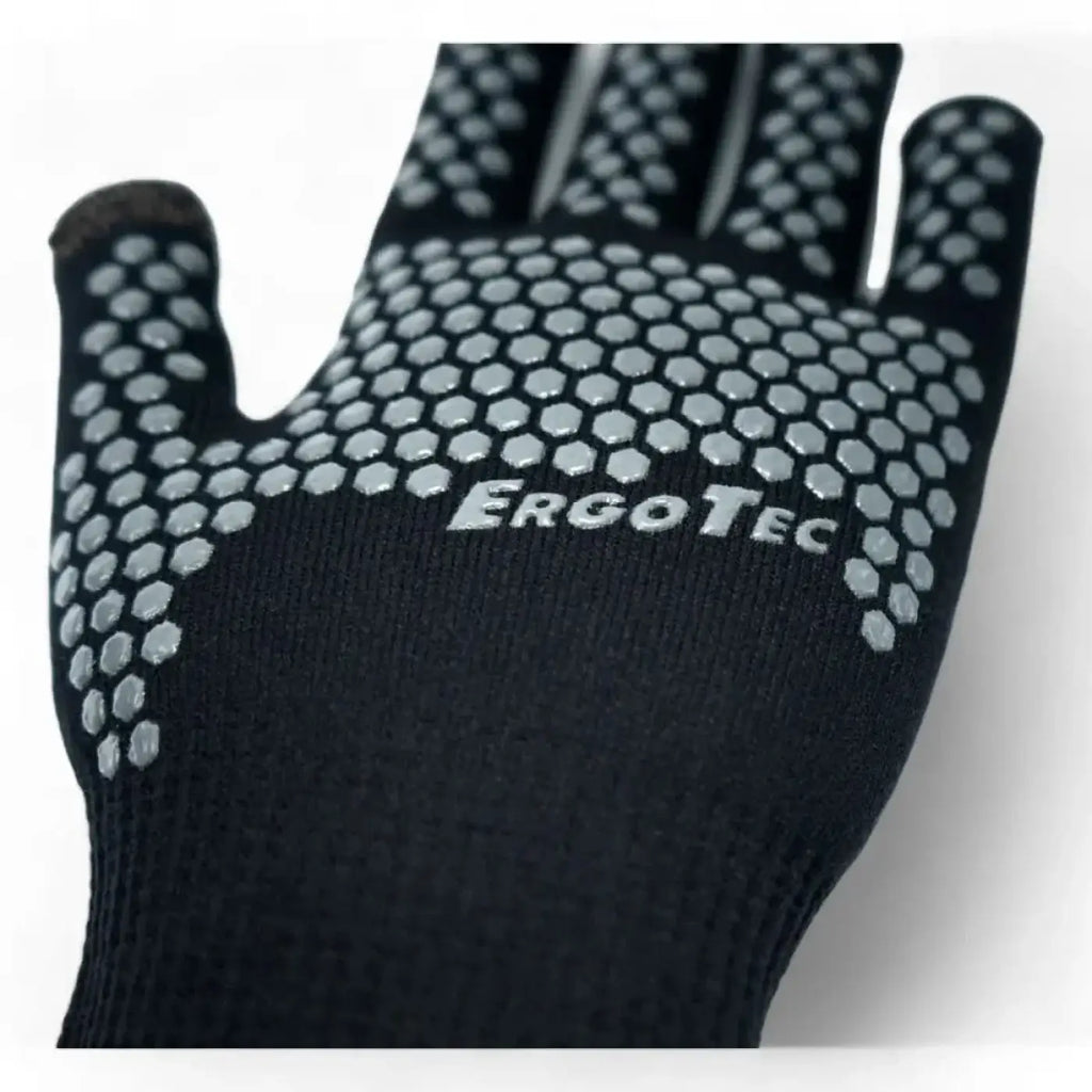 Schwarzer unger ergotec glasreinigungshandschuh mit grauen sechseckigen grips auf der handfläche und den fingern