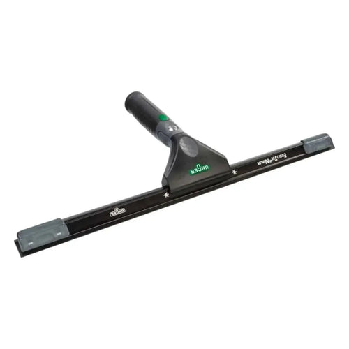 Schwarzer unger ergotec ninja fensterwischer 40° mit strukturierter griffmulde und grauen gummierten kanten