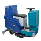 Blauer und türkiser wetrok drivematic delarge industriebodenschrubber mit schwarzem sitz lenkrad und metallplattform