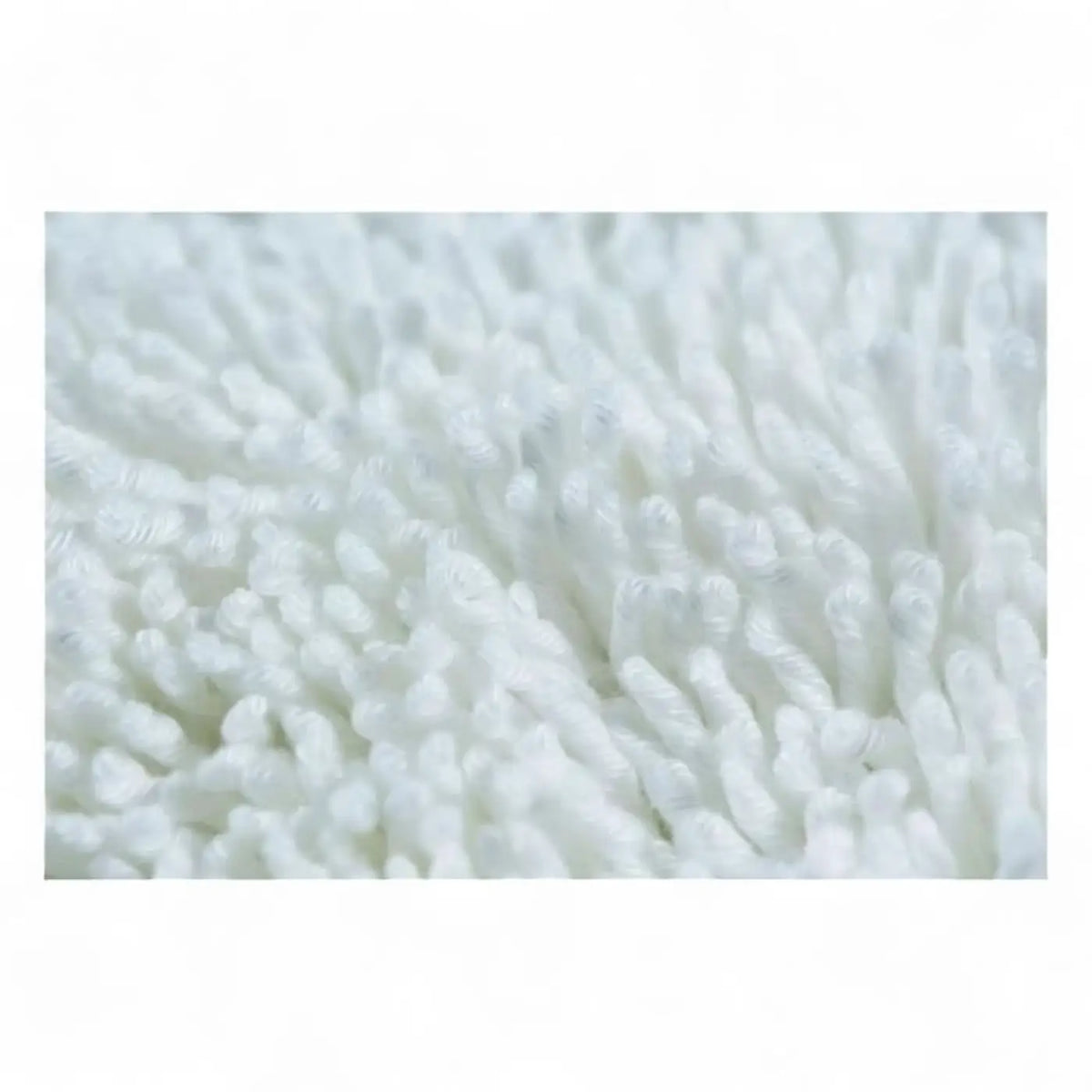 Wetrok silkysmooth-mop 40cm mit weißem, plüschigem shaggy-teppich und weicher, strukturierter oberfläche